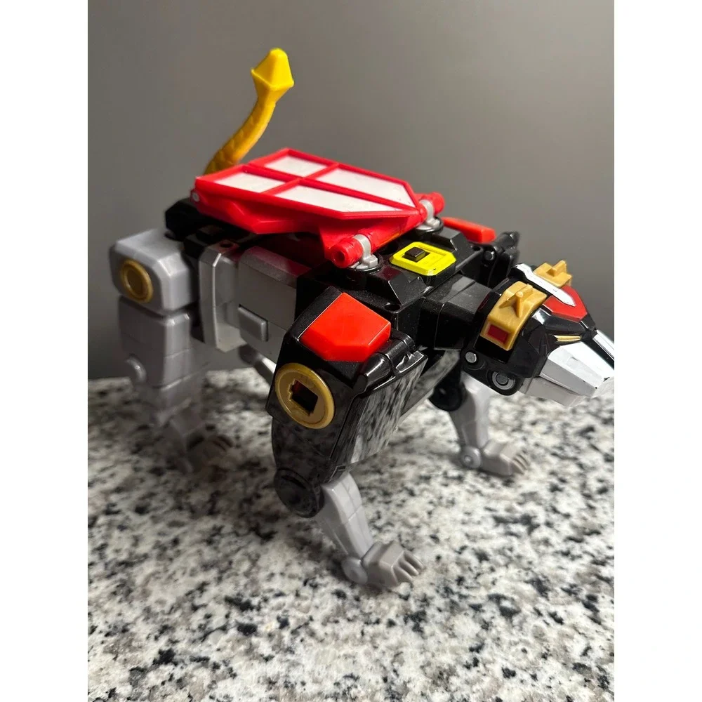 Voltron 2017‎ Classic Legendary Defender Electronic Black Lion Figure